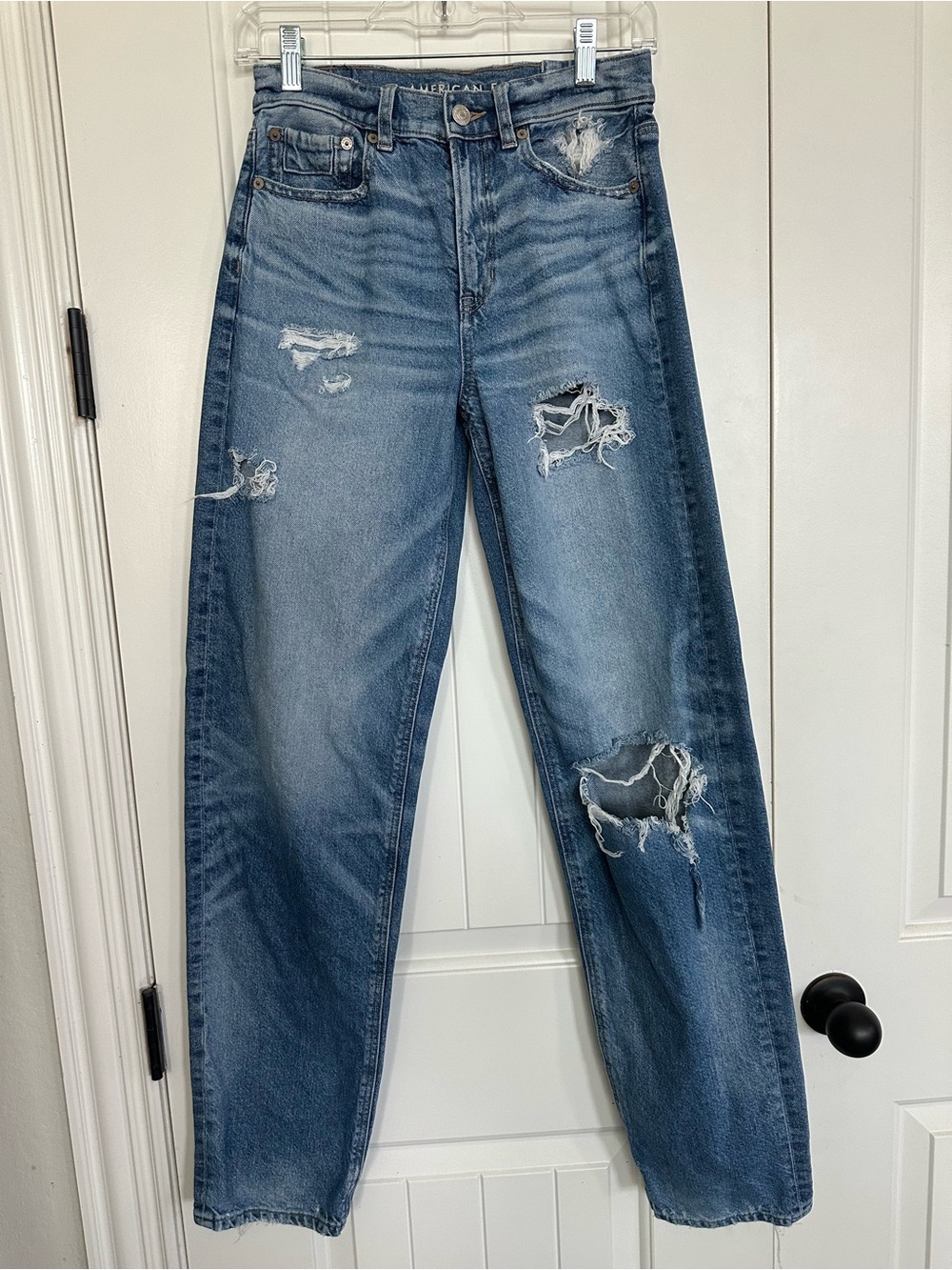 American Eagle Outfitters Distressed Blue Jeans